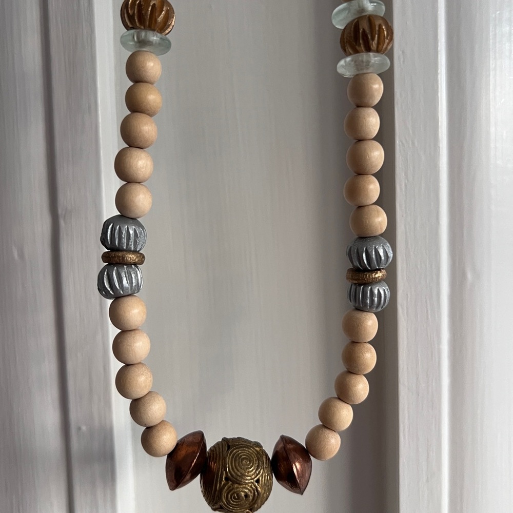 Beaded necklace